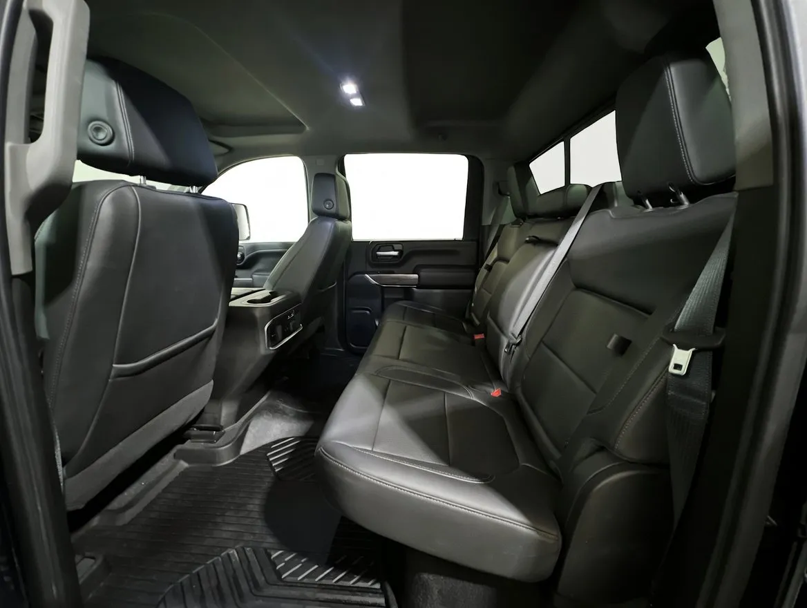 2021 Chevrolet Silverado 2500HD LTZ - Photo 19