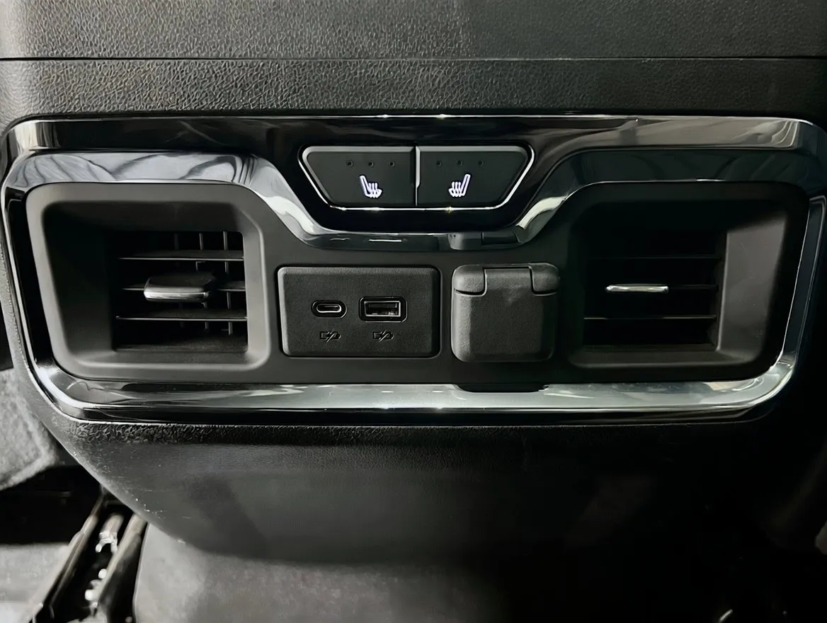 2021 Chevrolet Silverado 2500HD LTZ - Photo 20