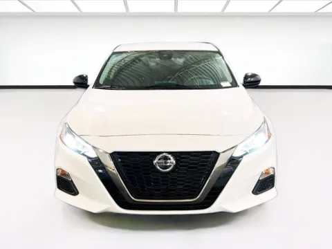 Photos of 2022 Nissan Altima 2.5 SR for sale in Chandler, AZ at STG Auto Group of Chandler