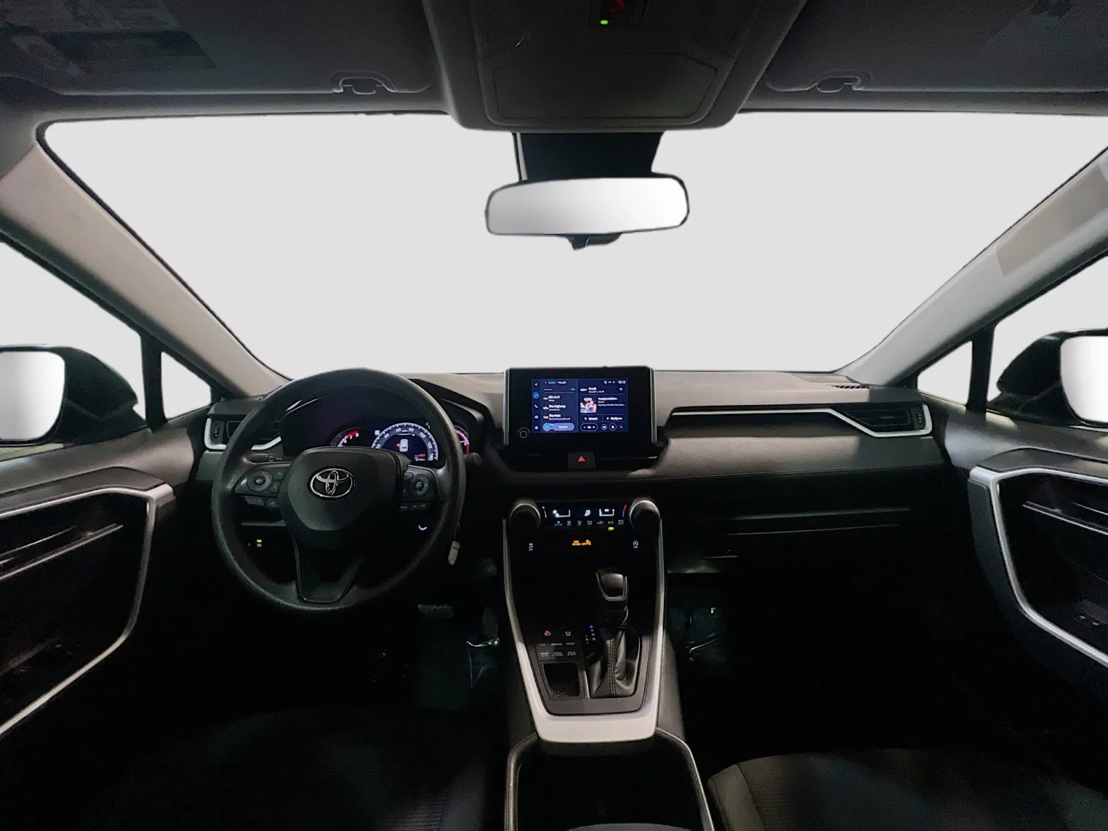2023 Toyota RAV4 LE - Photo 15