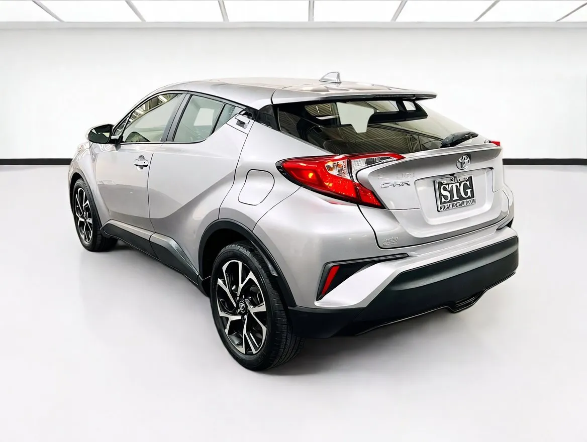 2019 Toyota C-HR XLE - Photo 6