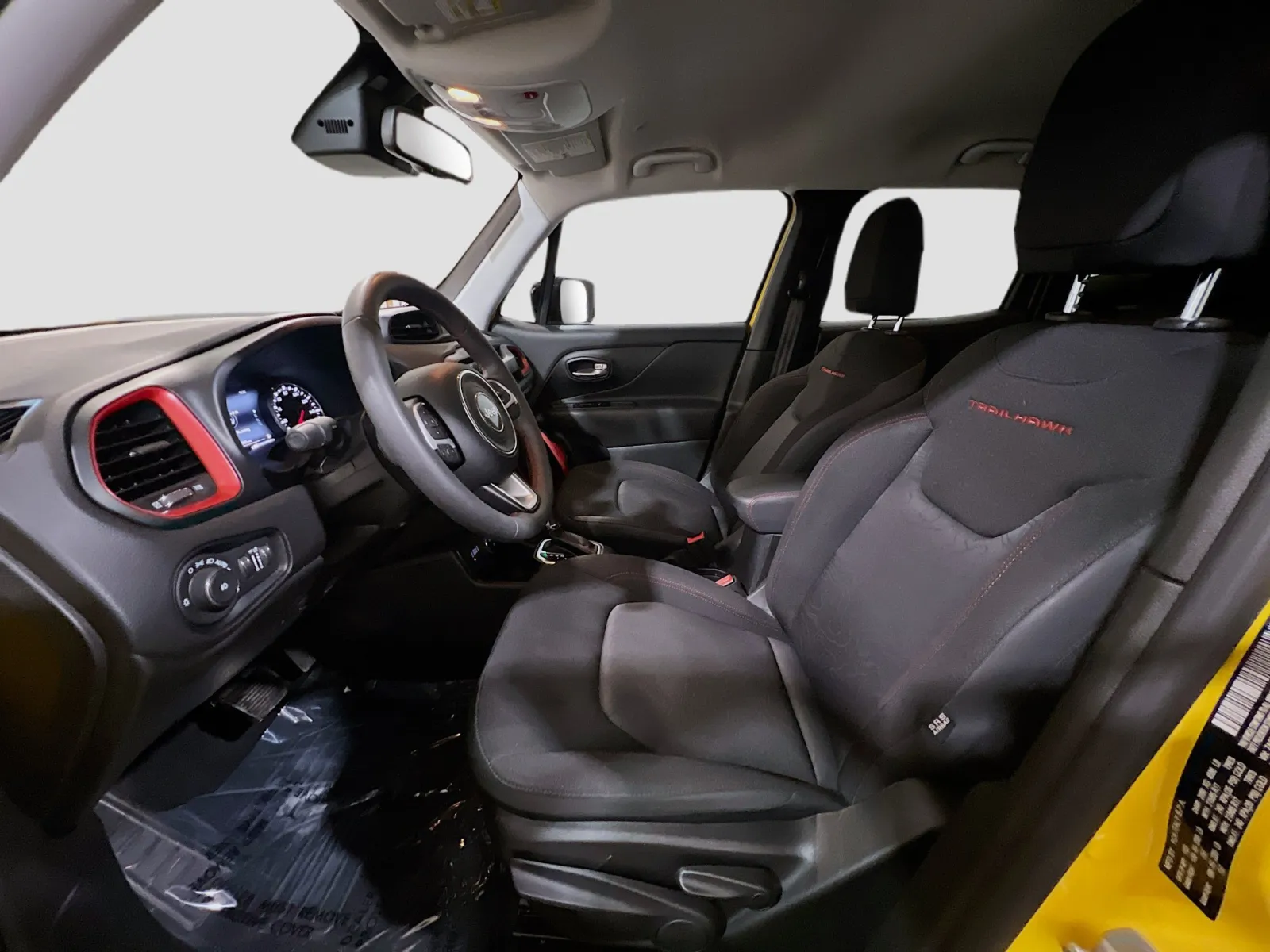 2023 Jeep Renegade Trailhawk - Photo 15
