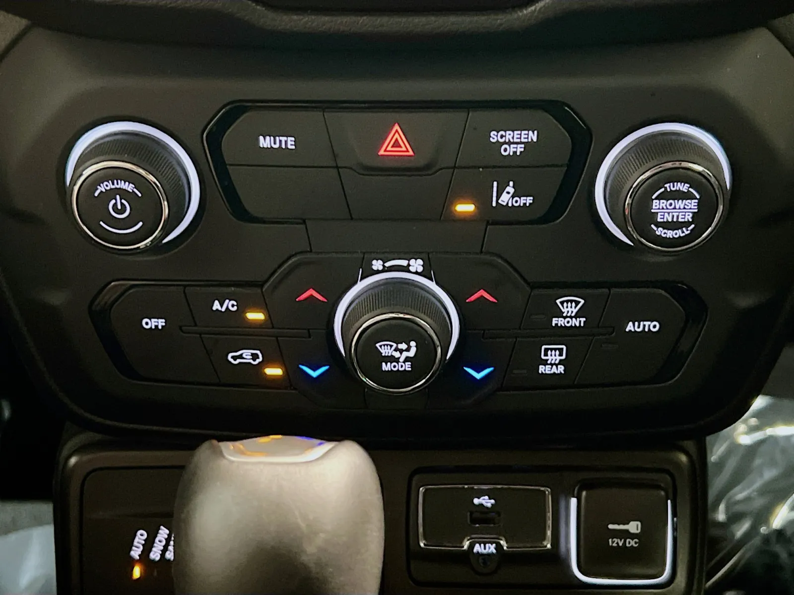 2023 Jeep Renegade Trailhawk - Photo 12