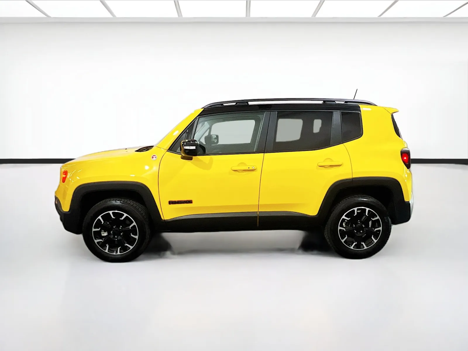 2023 Jeep Renegade Trailhawk - Photo 22