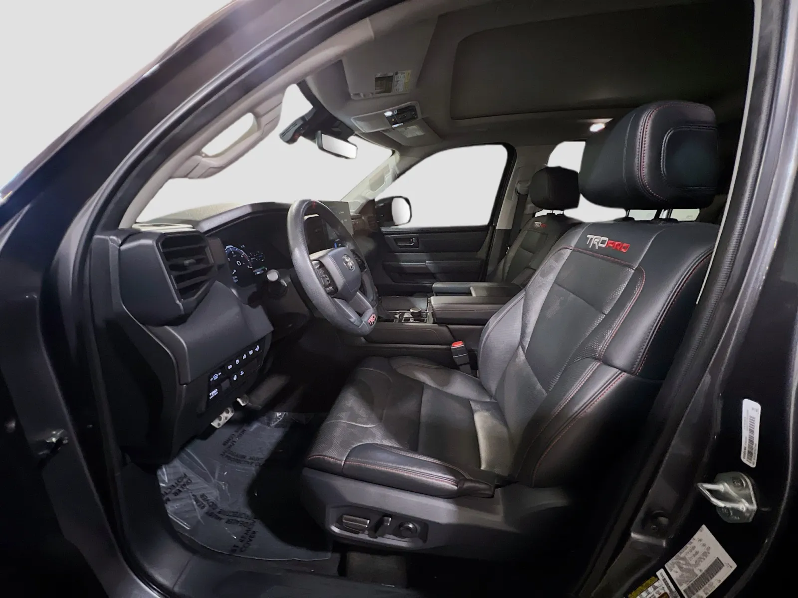 2023 Toyota Sequoia TRD Pro - Photo 14