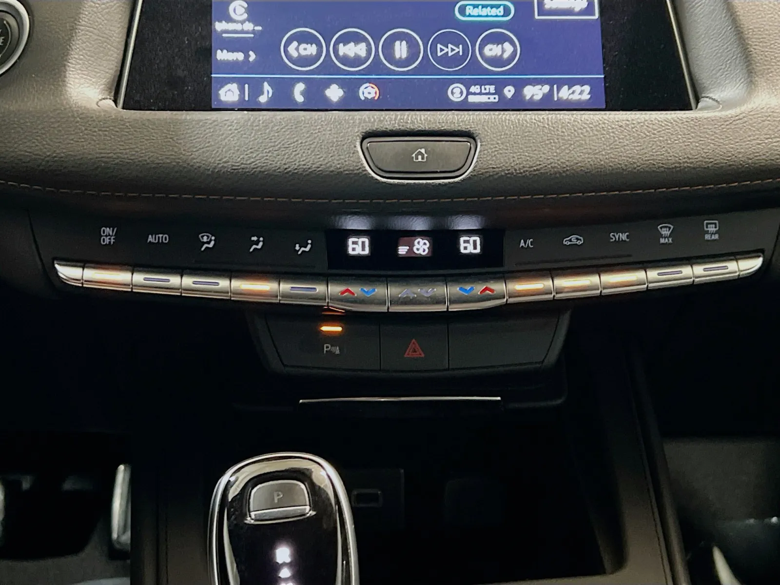 2022 Cadillac XT4 Sport - Photo 11