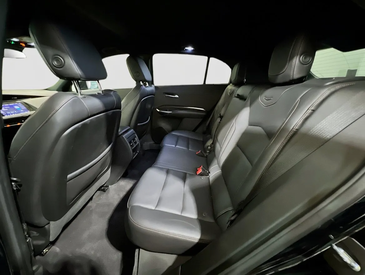 2022 Cadillac XT4 Sport - Photo 16