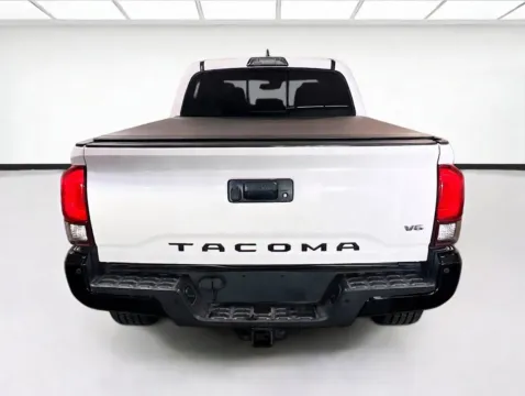 More photos of 2018 Toyota Tacoma TRD Off Road at STG Auto Group of Chandler, AZ