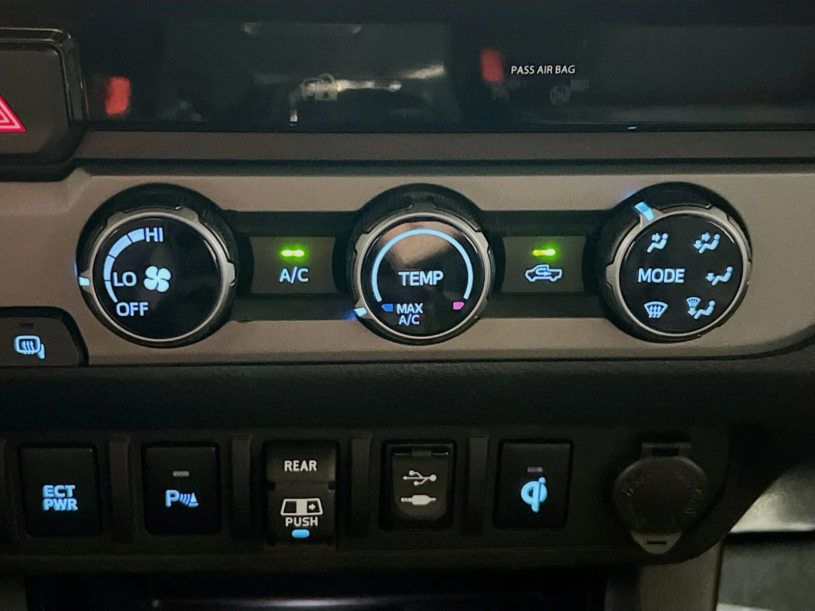 2018 Toyota Tacoma TRD Off Road - Photo 11