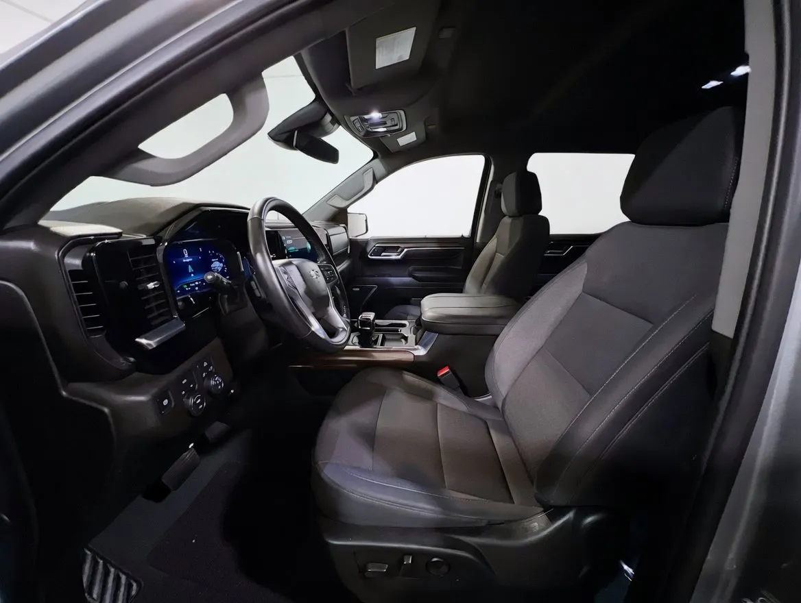 2025 Chevrolet Silverado 1500 RST - Photo 15