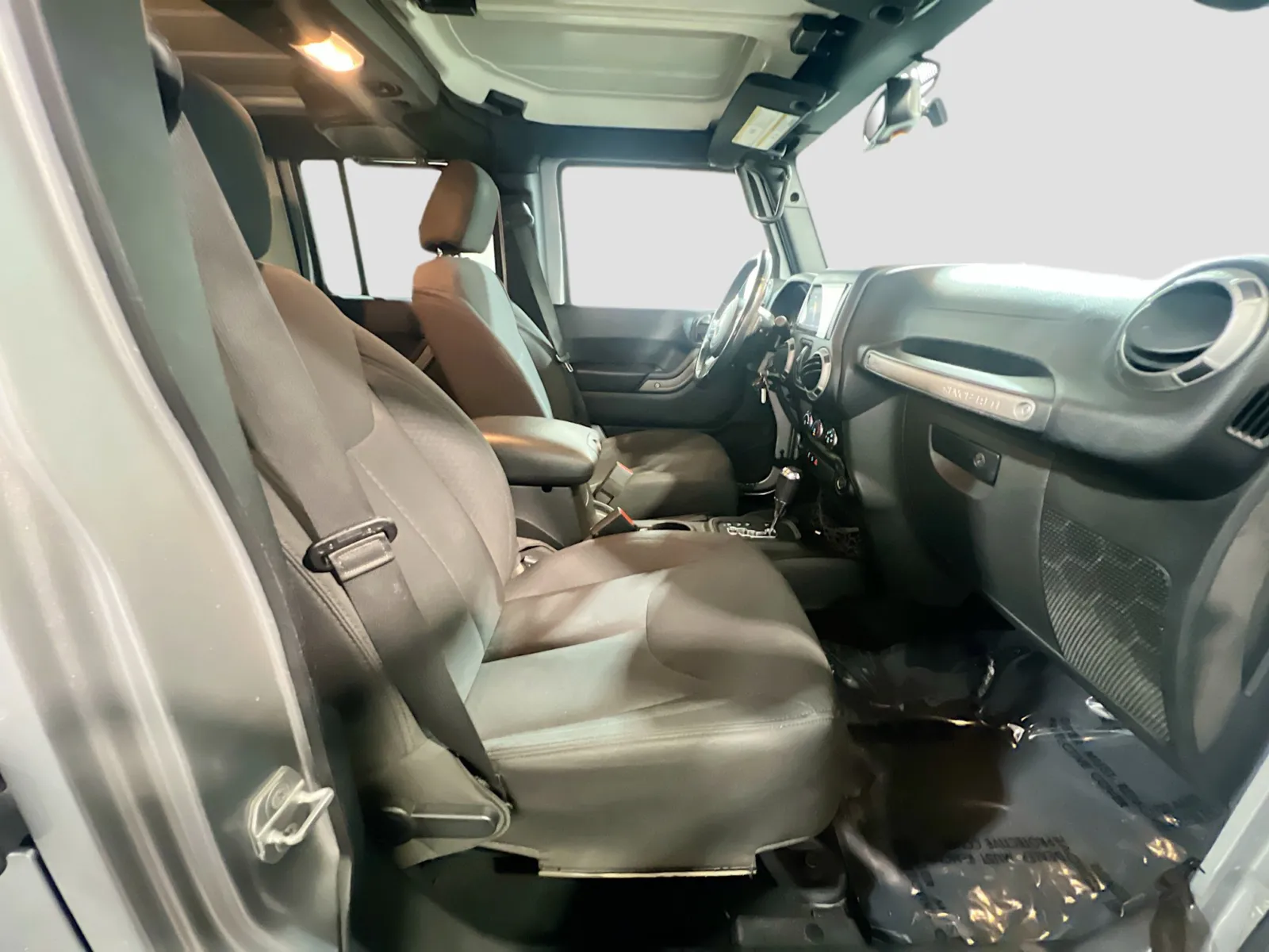 2016 Jeep Wrangler Unlimited Sport - Photo 19