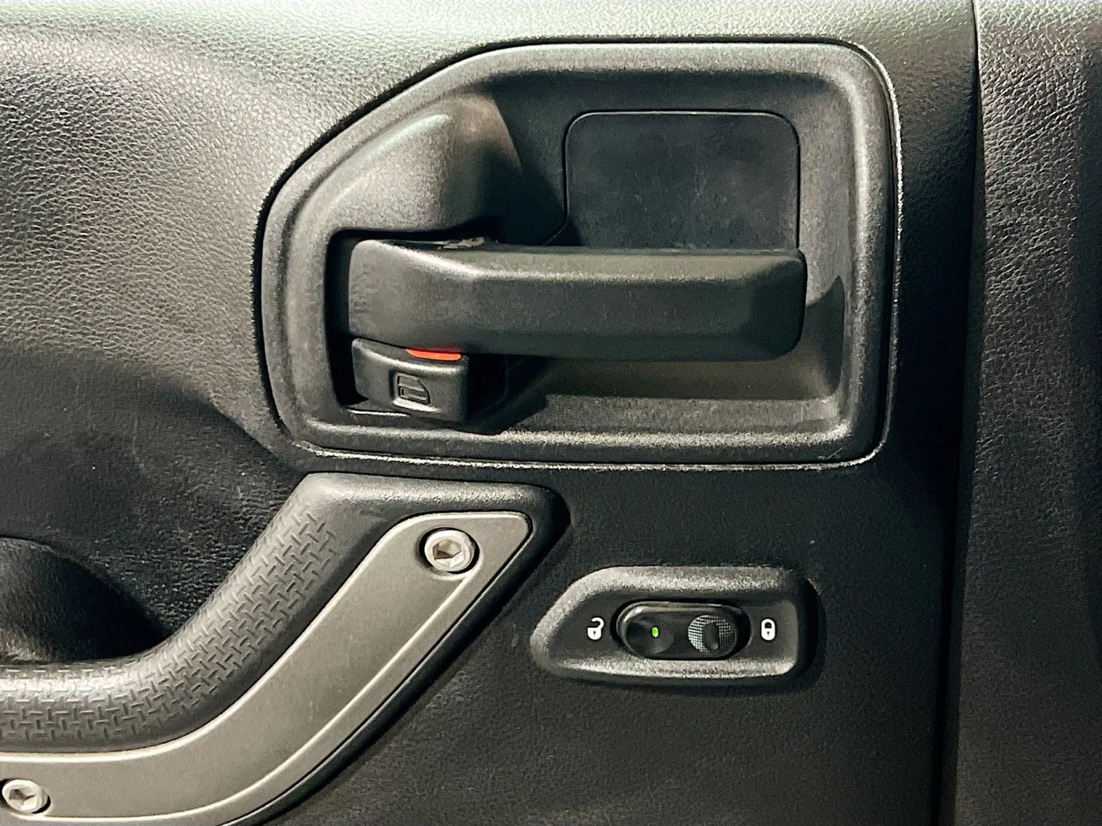 2016 Jeep Wrangler Unlimited Sport - Photo 12