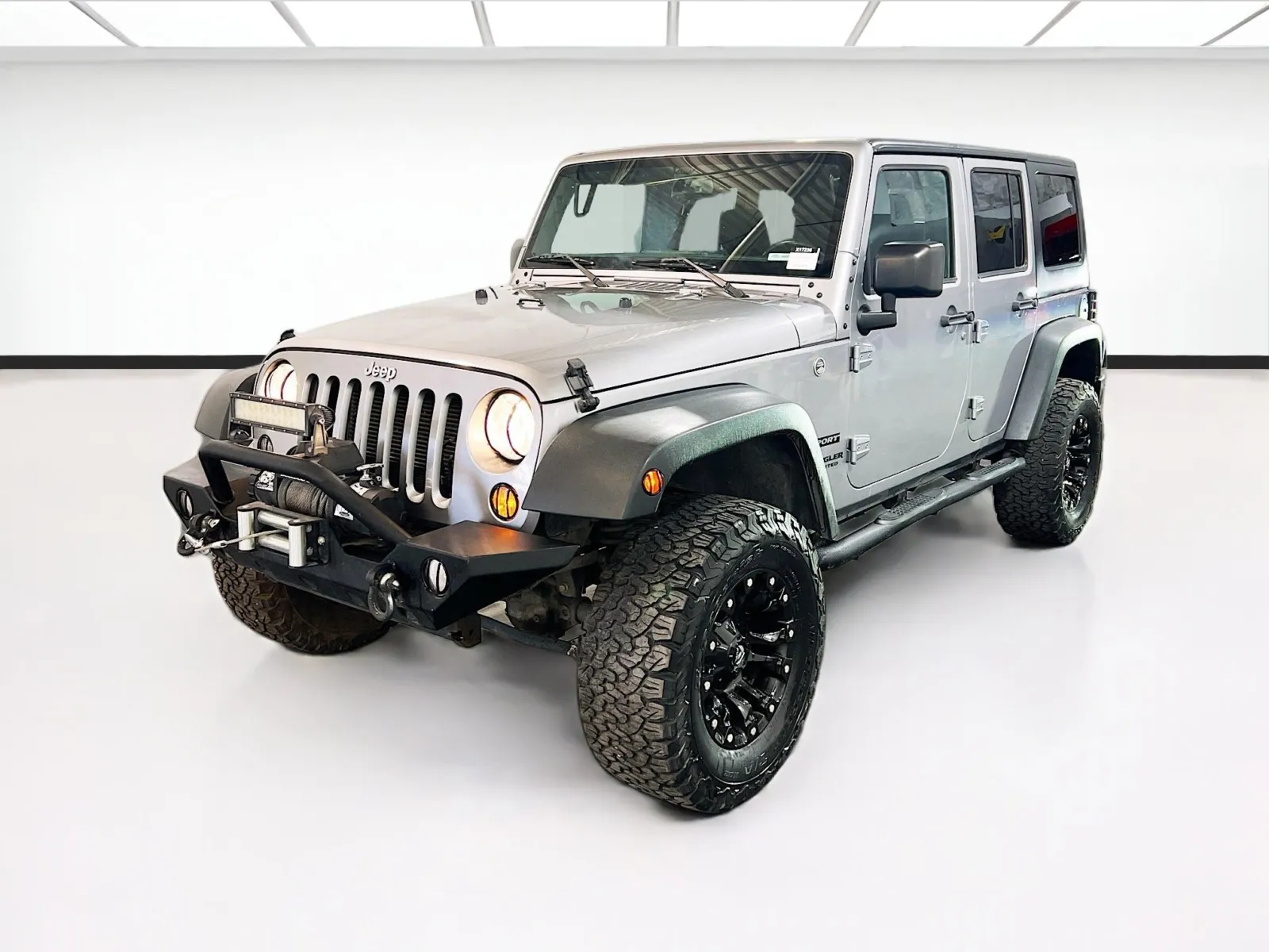 Silver 2016 Jeep Wrangler Unlimited Sport for sale in Chandler, AZ