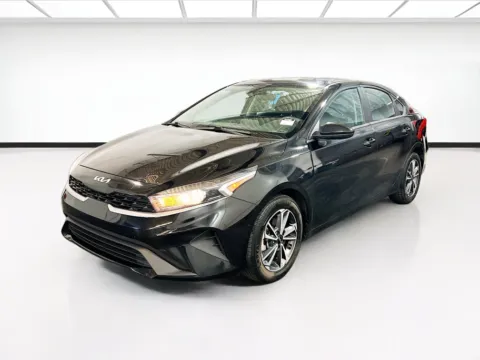 Black 2022 Kia Forte LXS for sale in Chandler, AZ
