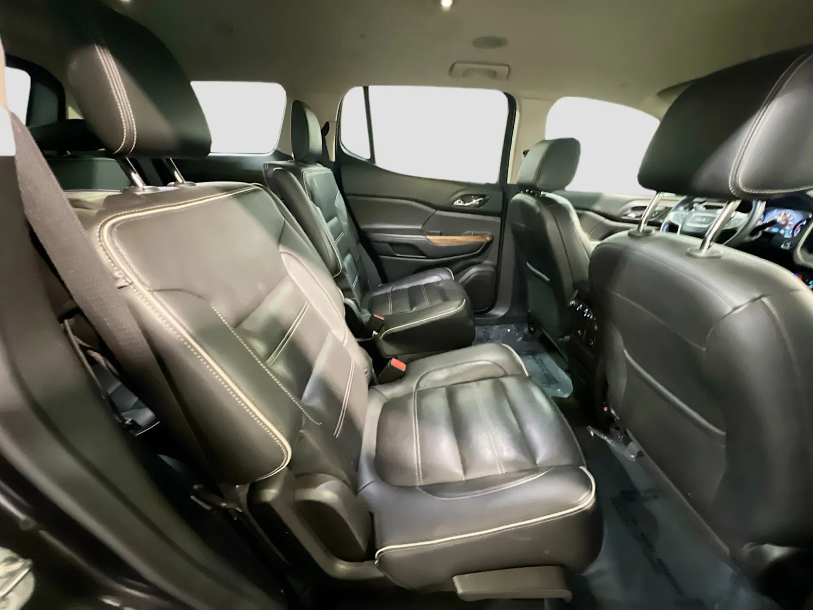 2017 GMC Acadia Denali - Photo 20