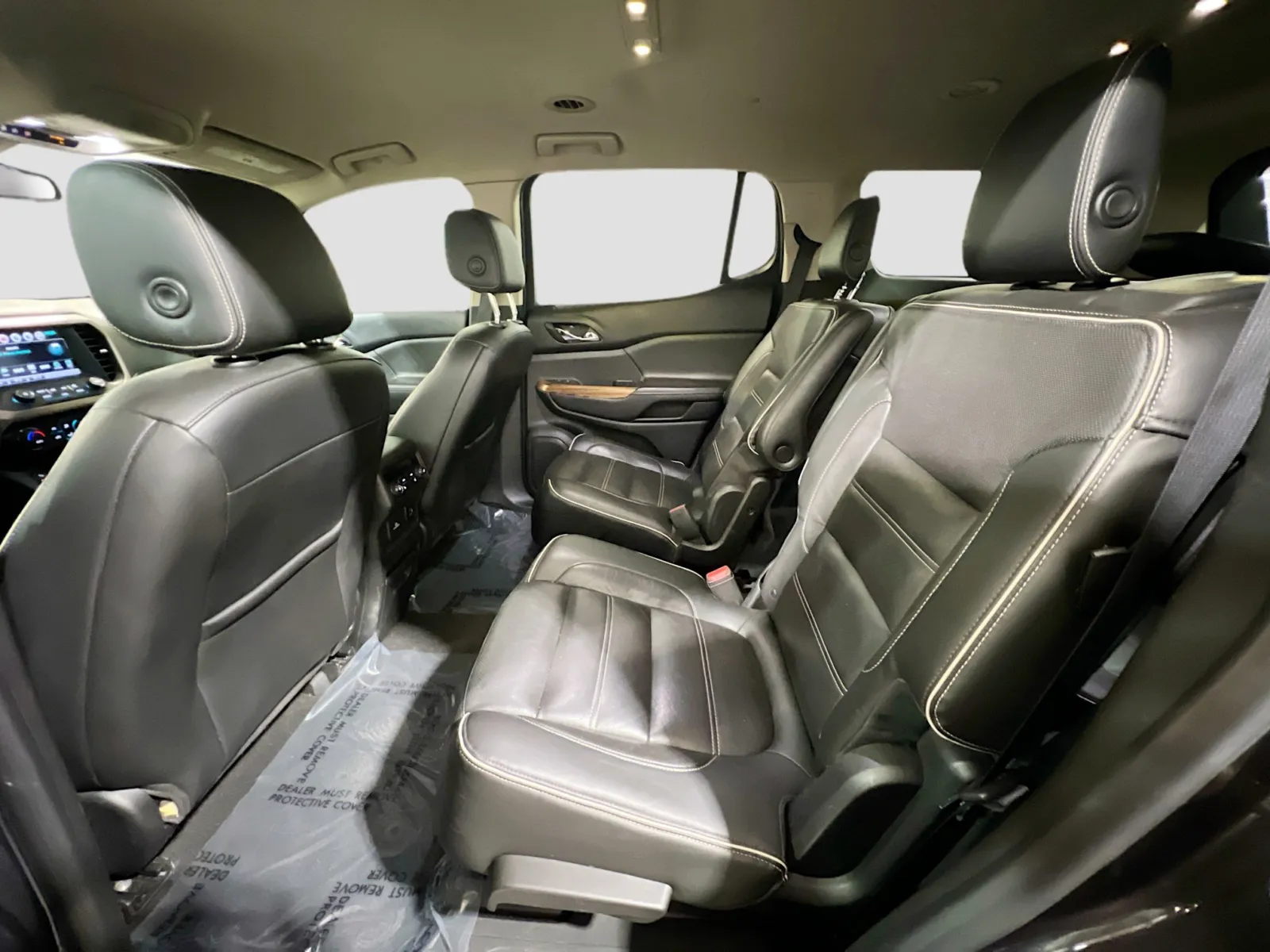 2017 GMC Acadia Denali - Photo 17