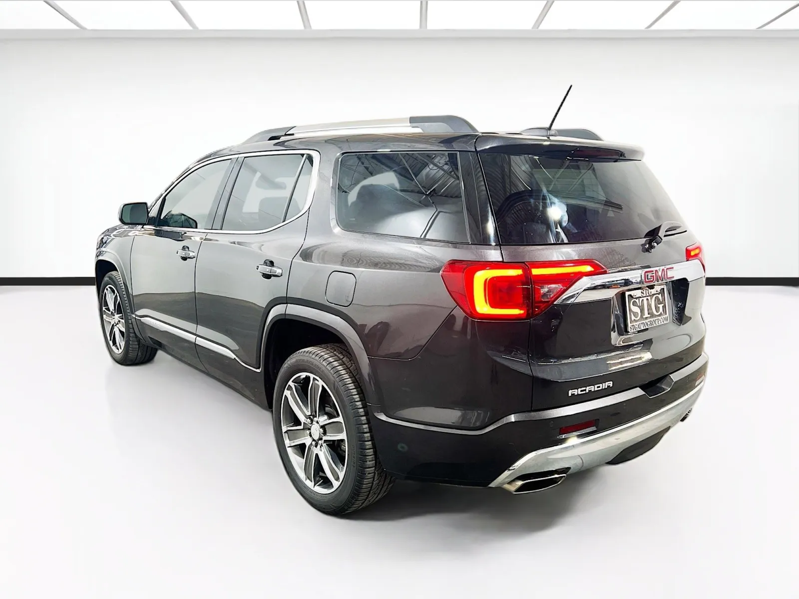 2017 GMC Acadia Denali - Photo 6