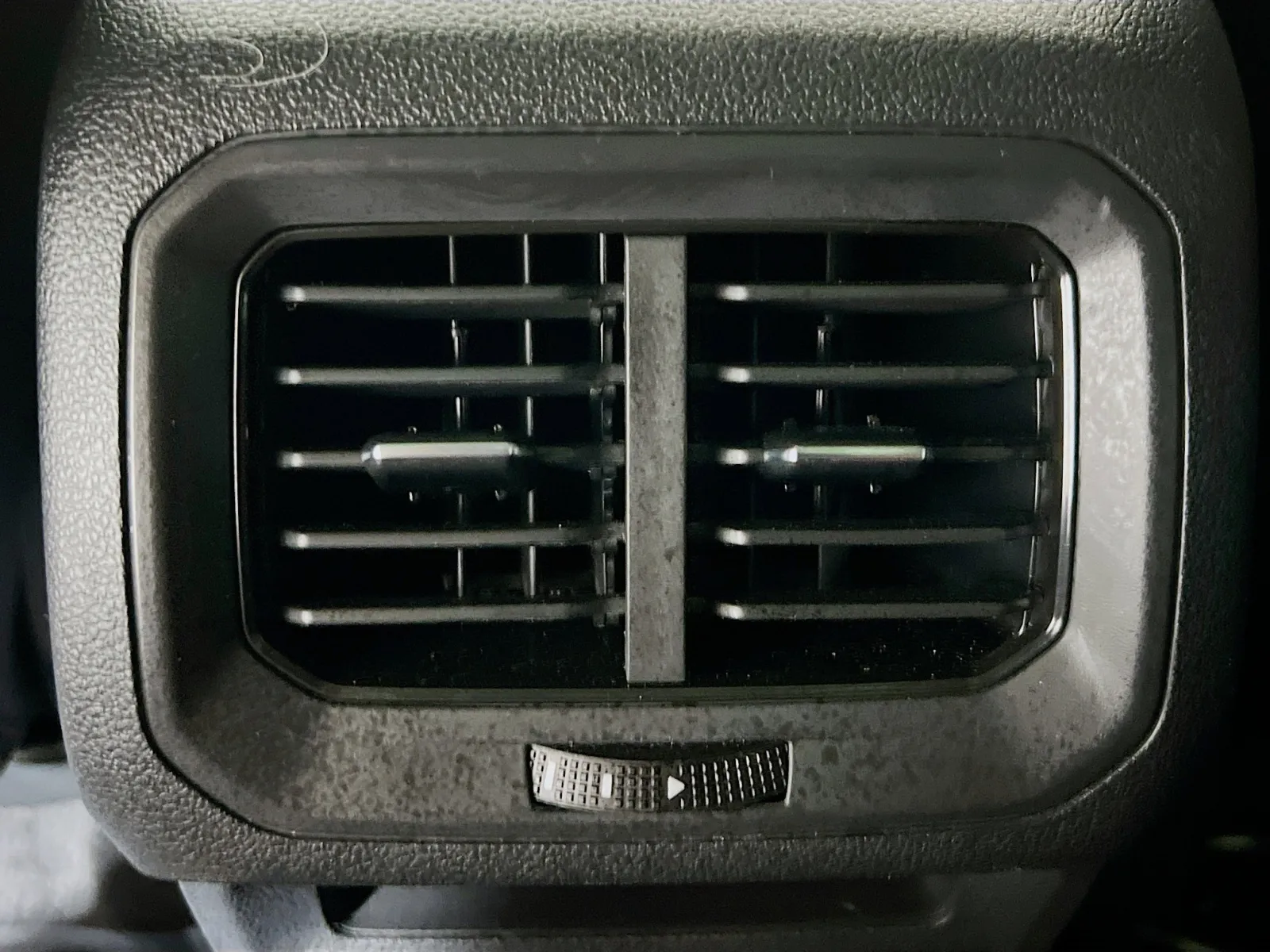 2023 Volkswagen Tiguan SE R-LINE BLACK - Photo 18
