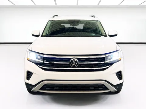Photos of 2021 Volkswagen Atlas 3.6L V6 SE w/Technology for sale in Chandler, AZ at STG Auto Group of Chandler