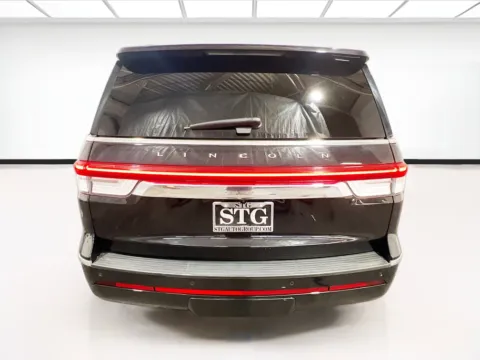More photos of 2022 Lincoln Navigator L Reserve at STG Auto Group of Chandler, AZ