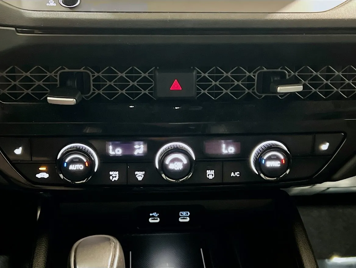 2025 Honda Accord Hybrid Sport-L - Photo 11