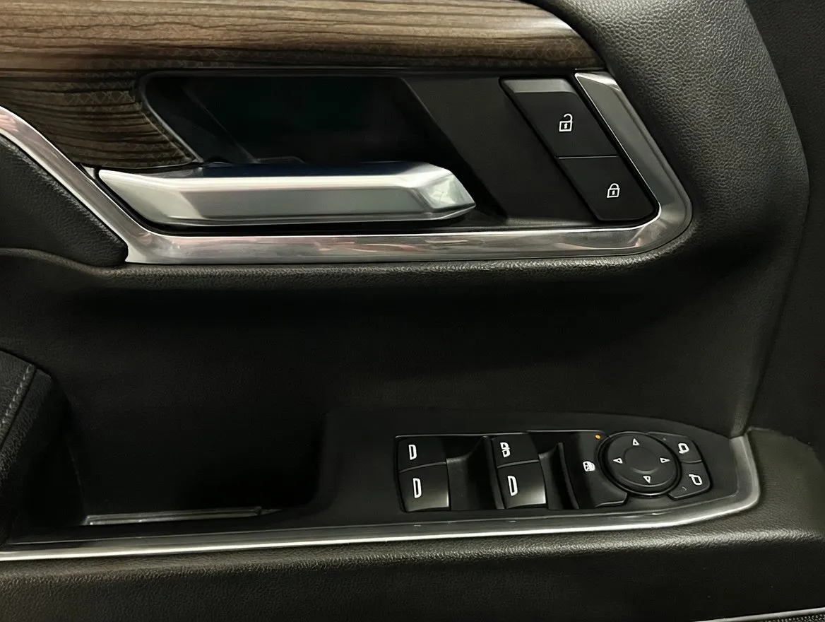 2023 Chevrolet Silverado 1500 LT - Photo 14