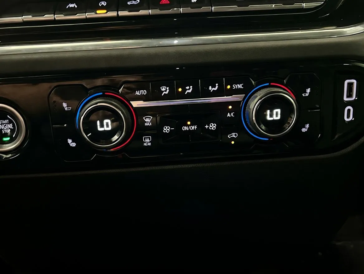 2023 Chevrolet Silverado 1500 LT - Photo 12