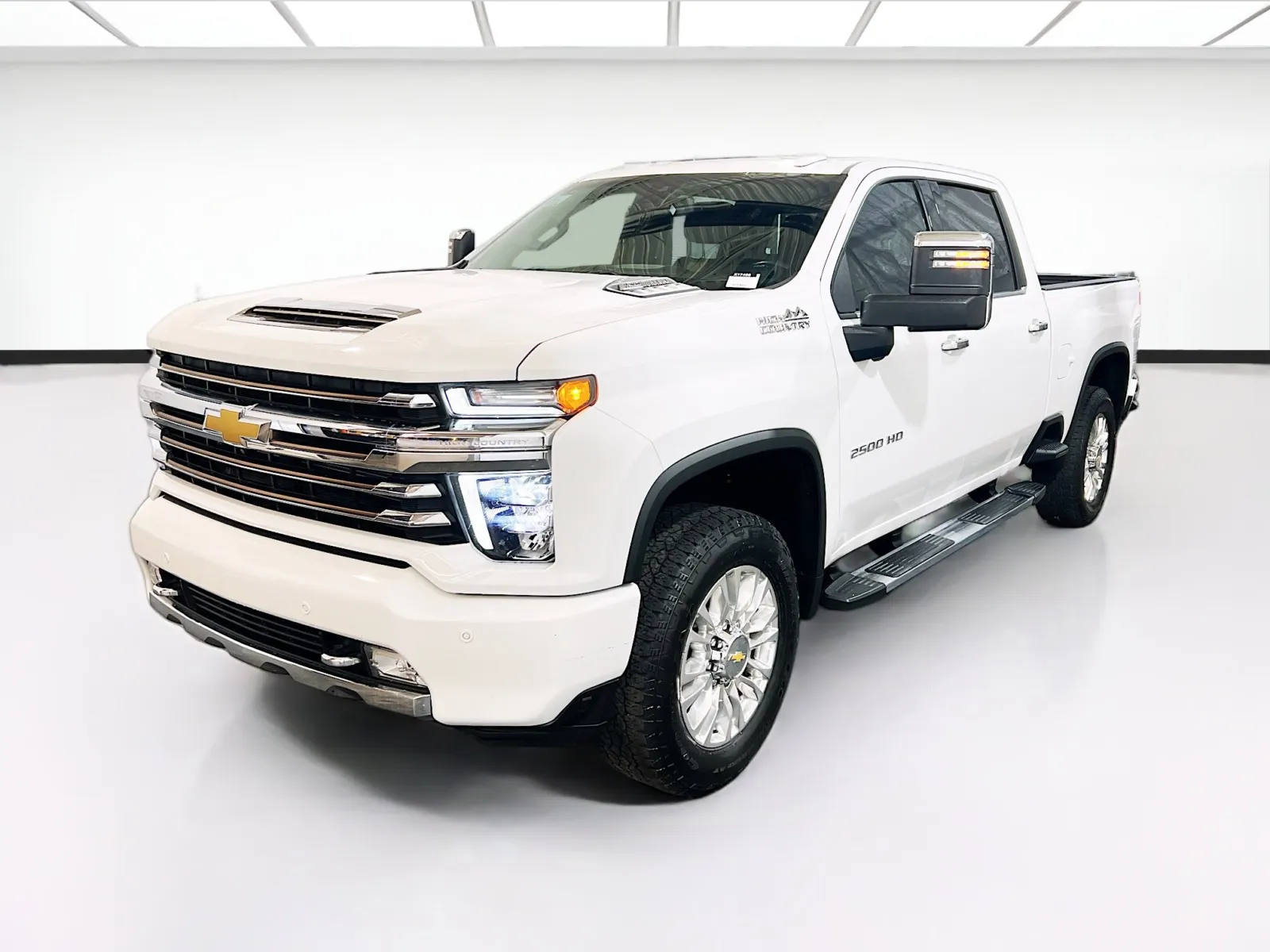 White 2022 Chevrolet Silverado 2500HD High Country for sale in Chandler, AZ