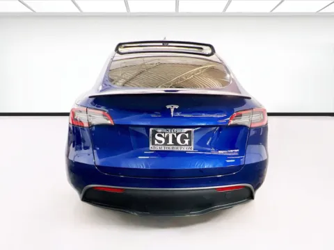 More photos of 2022 Tesla Model Y Long Range at STG Auto Group of Chandler, AZ