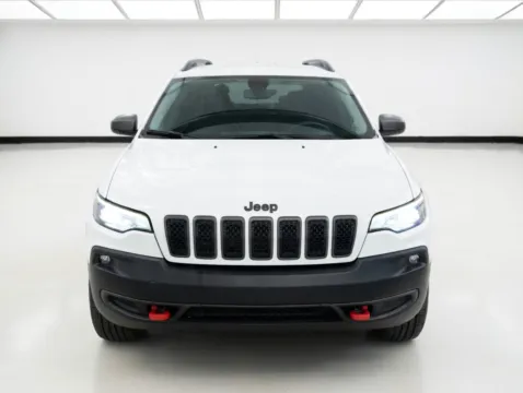 Photos of 2019 Jeep Cherokee Trailhawk for sale in Chandler, AZ at STG Auto Group of Chandler
