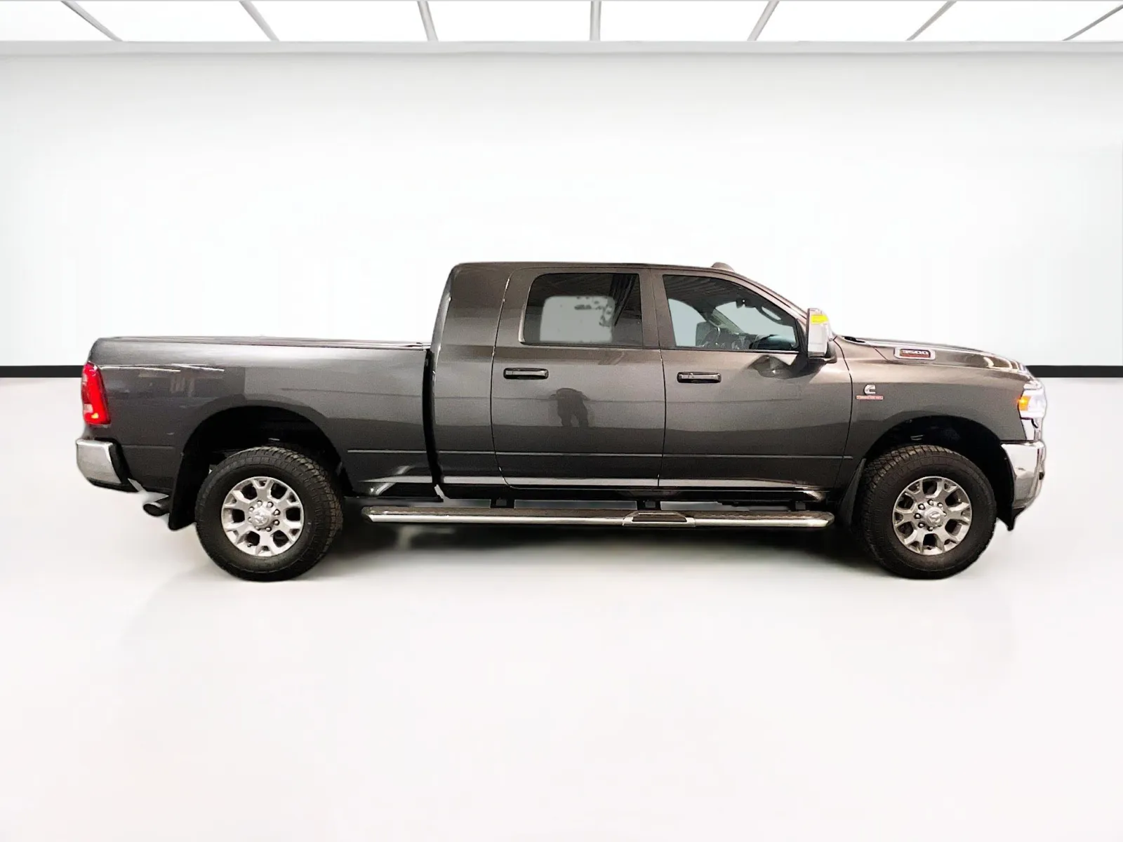 2024 RAM Ram 3500 Pickup Laramie - Photo 24