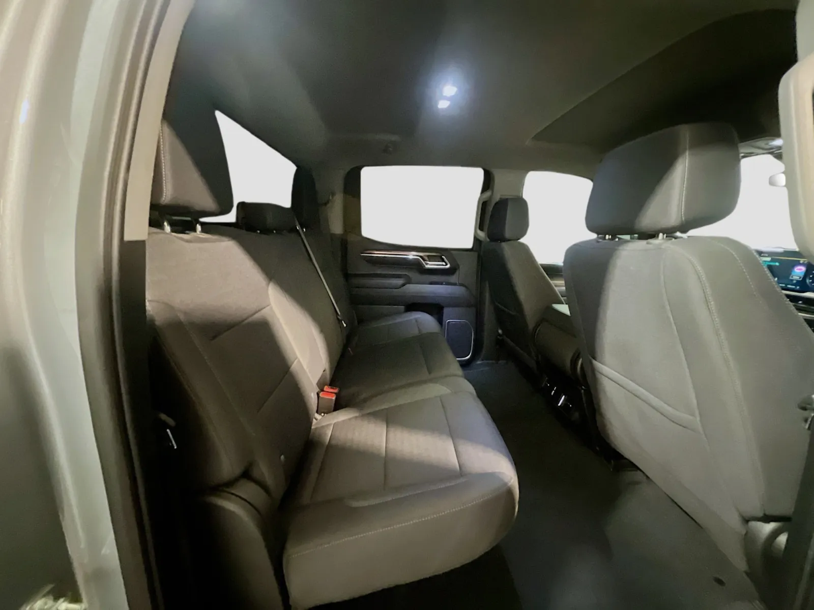 2023 Chevrolet Silverado 1500 LT - Photo 18