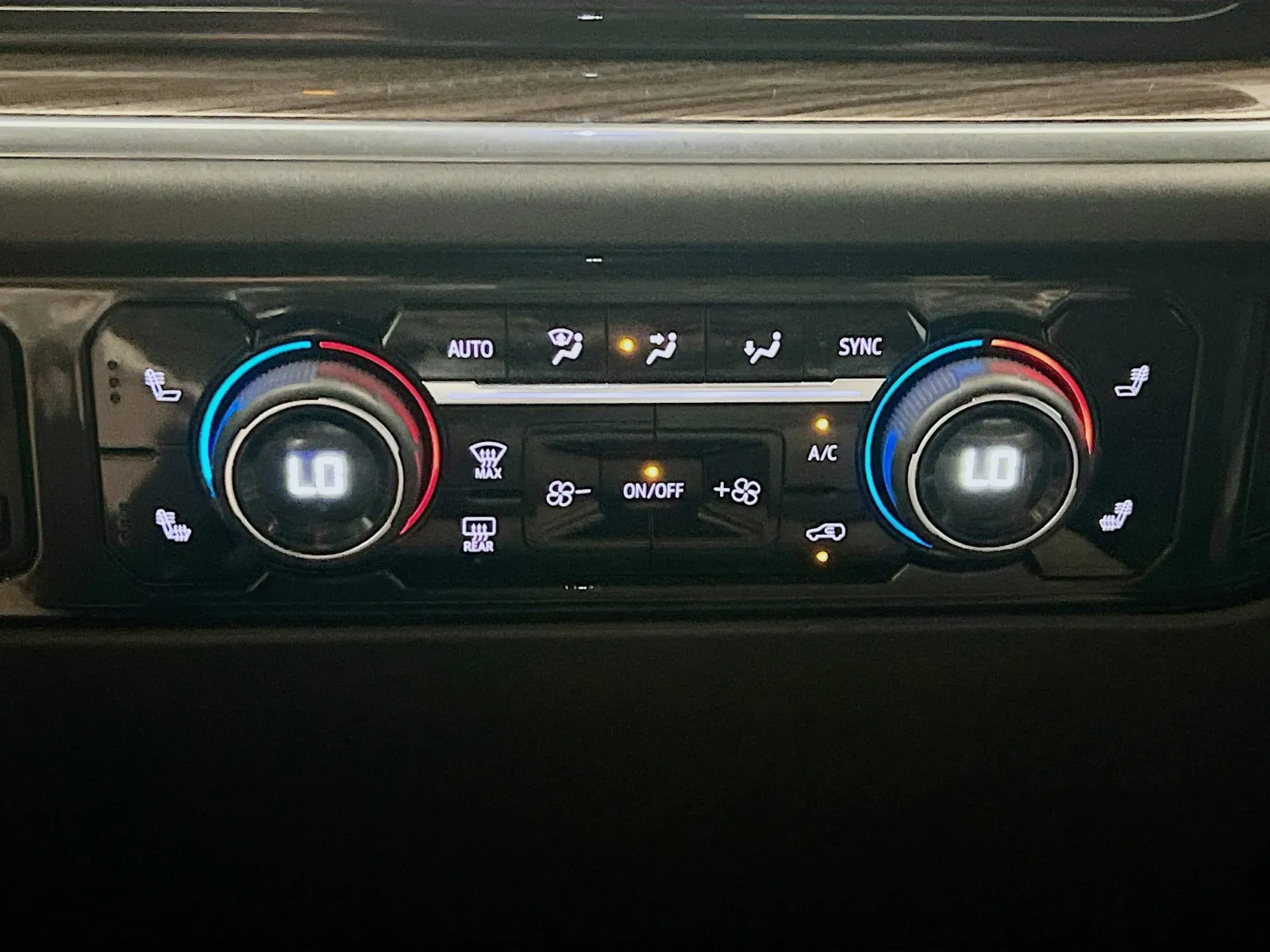 2023 Chevrolet Silverado 1500 LT - Photo 11