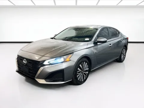 Gray 2023 Nissan Altima 2.5 SV for sale in Chandler, AZ