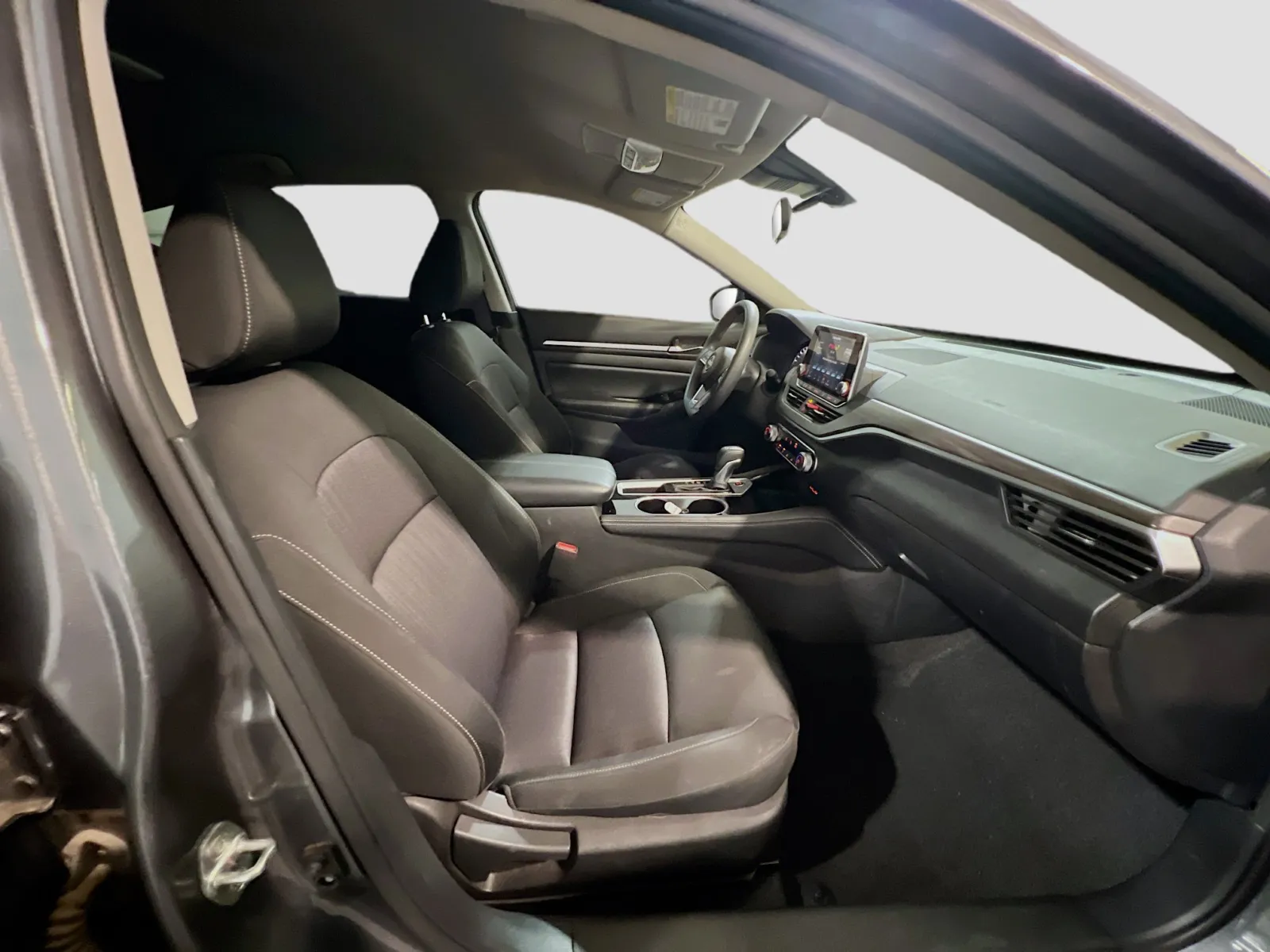 2023 Nissan Altima SV - Photo 19