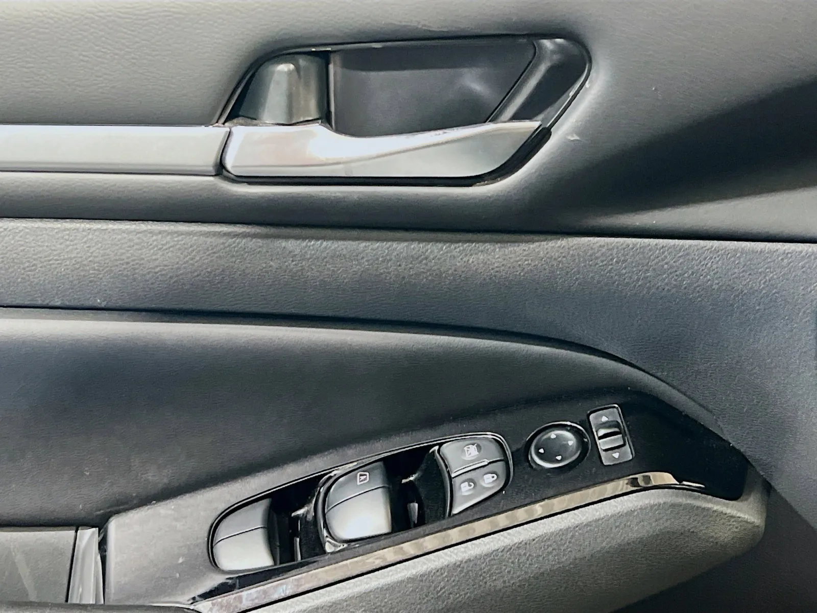 2023 Nissan Altima SV - Photo 13