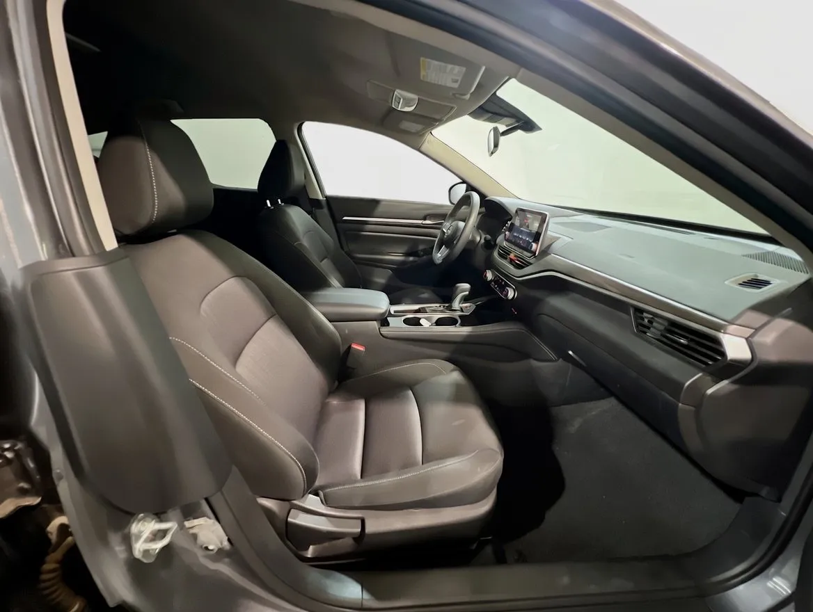 2023 Nissan Altima SV - Photo 19