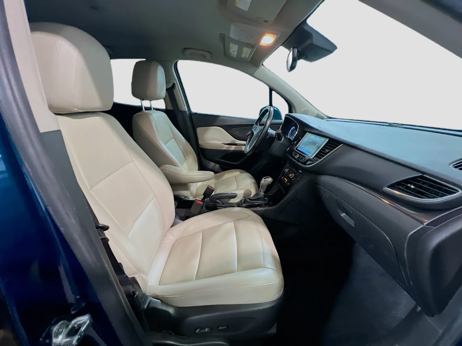 2019 Buick Encore Essence - Photo 19