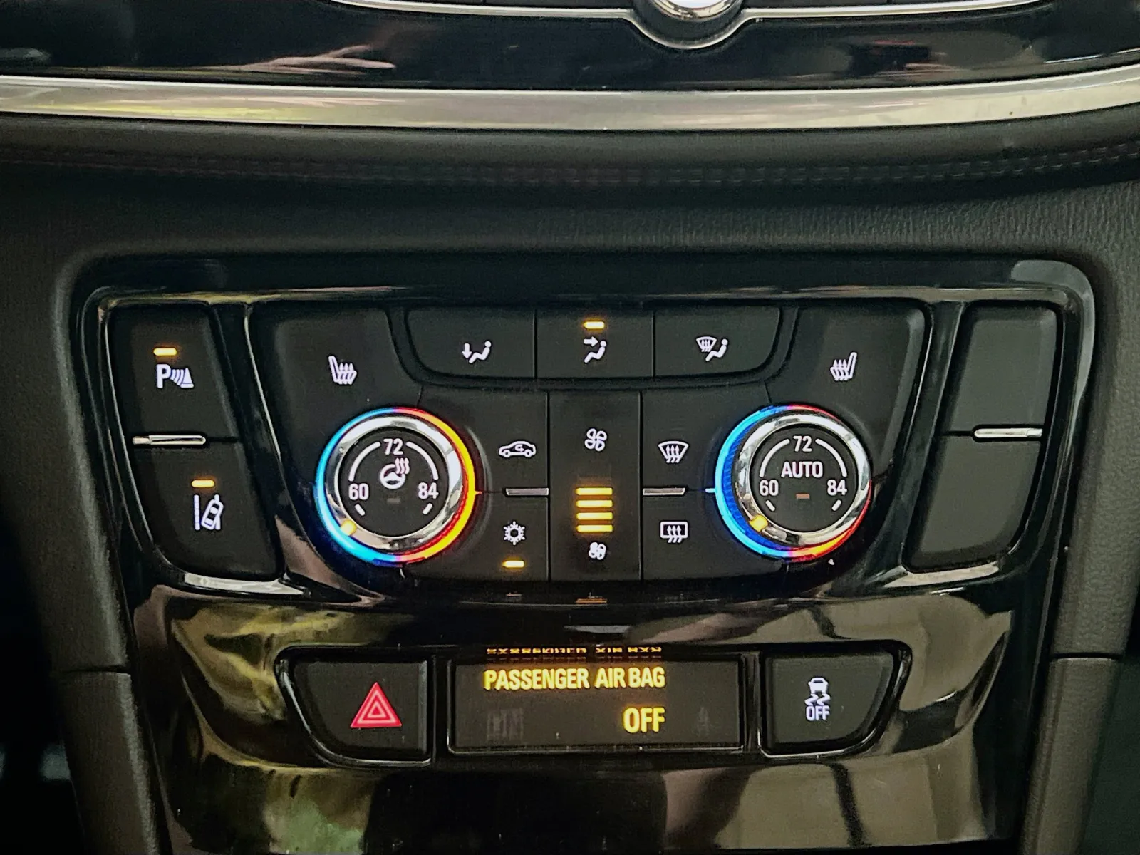 2019 Buick Encore Essence - Photo 11