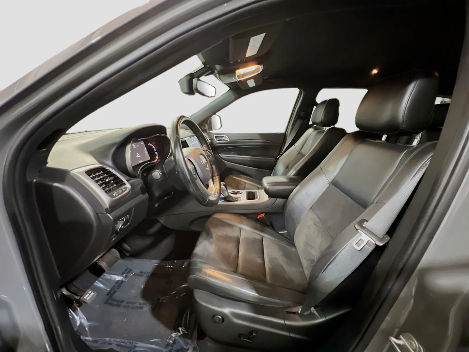 2020 Jeep Grand Cherokee Altitude - Photo 15