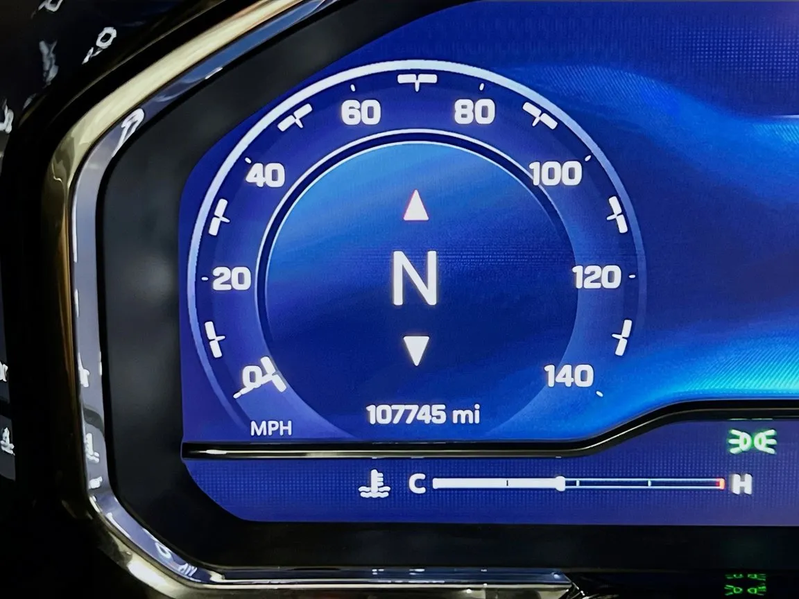 2023 Chevrolet Silverado 1500 LT - Photo 8