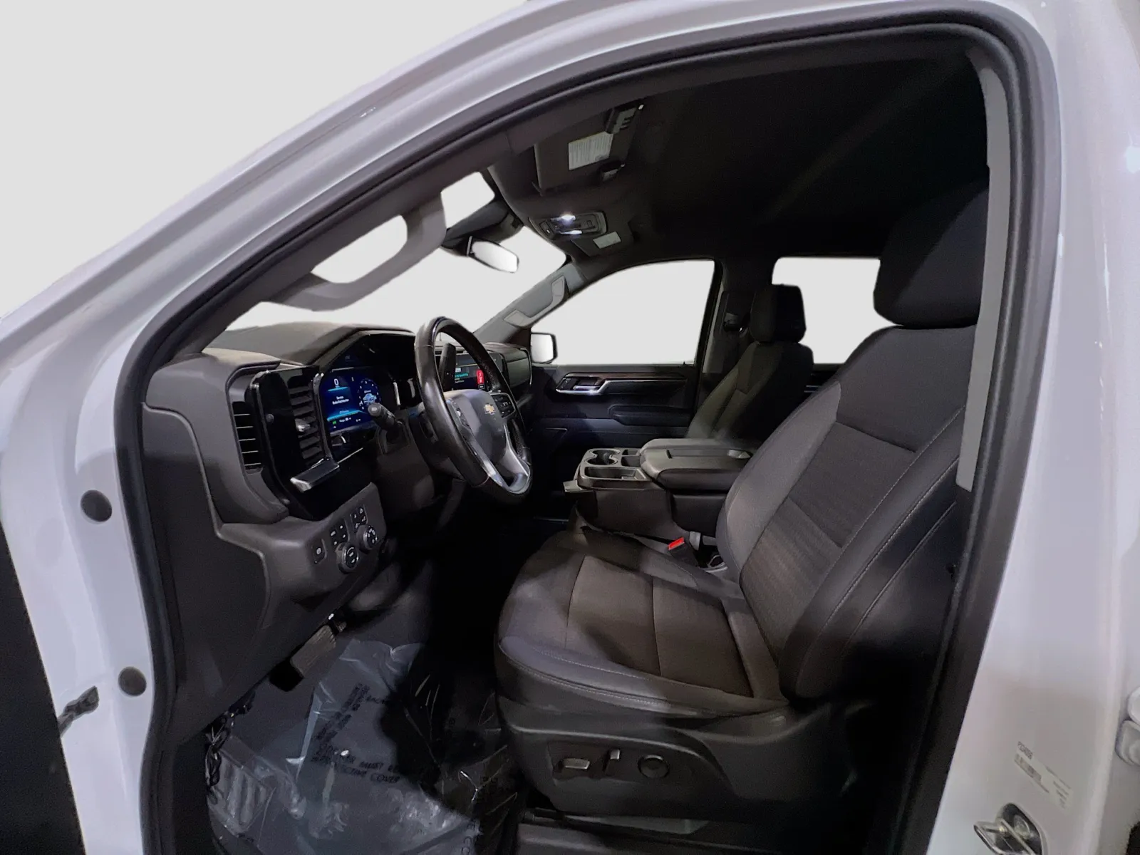 2023 Chevrolet Silverado 1500 LT - Photo 14
