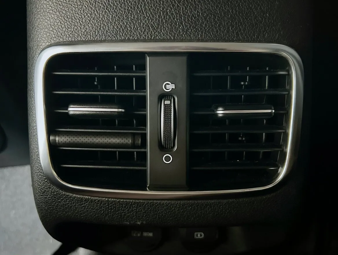 2018 Kia Optima EX - Photo 17