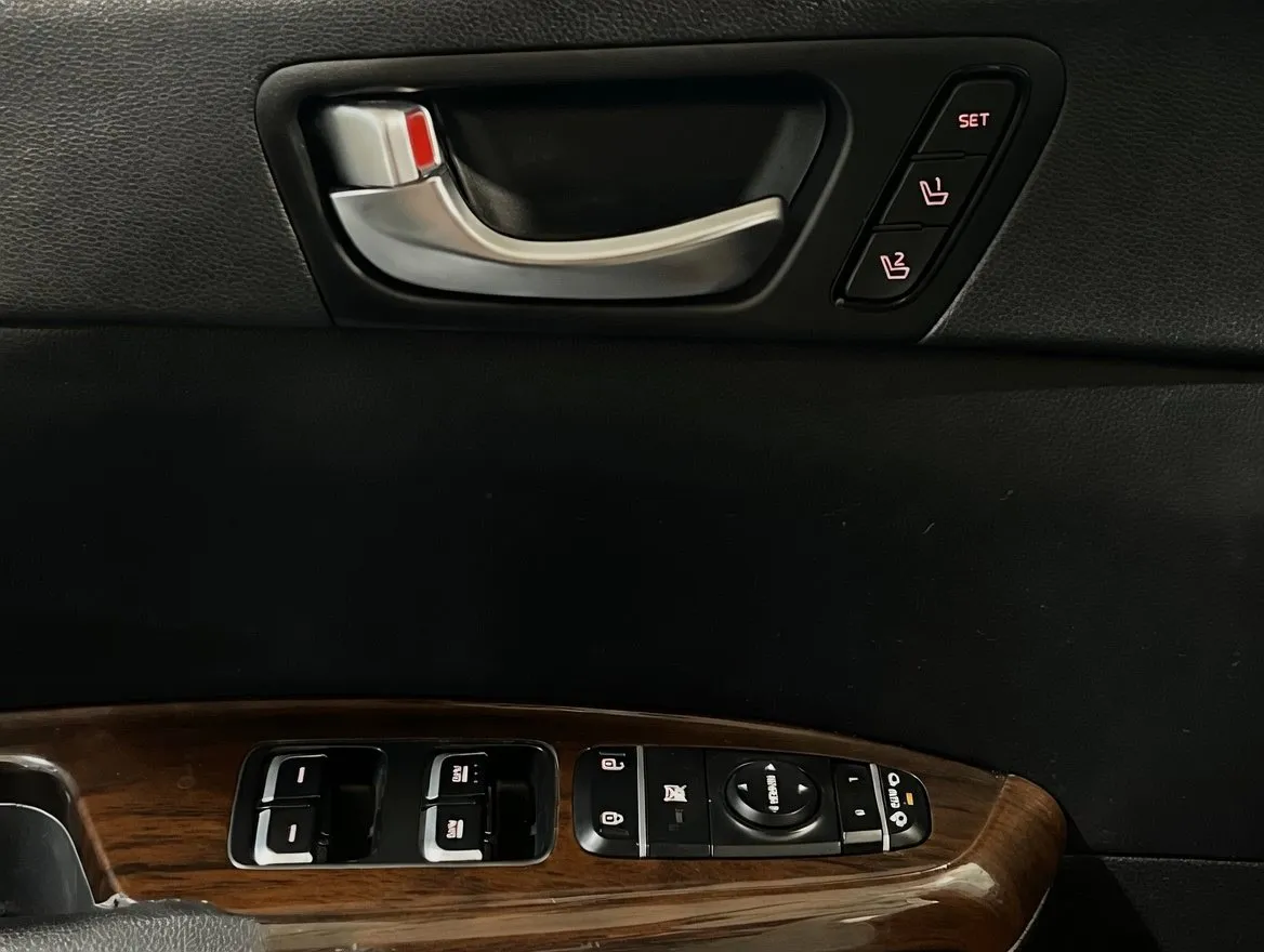 2018 Kia Optima EX - Photo 13