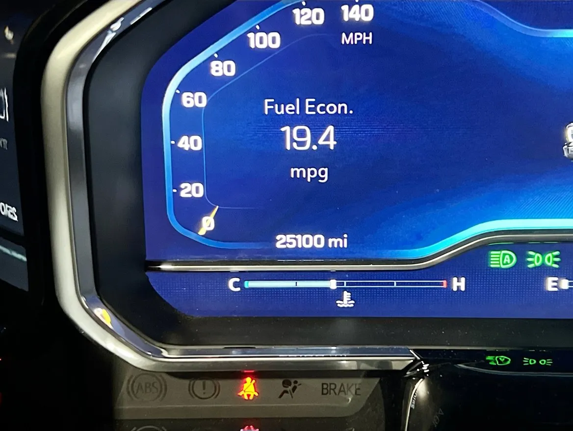 2024 Chevrolet Silverado 3500HD LTZ - Photo 8