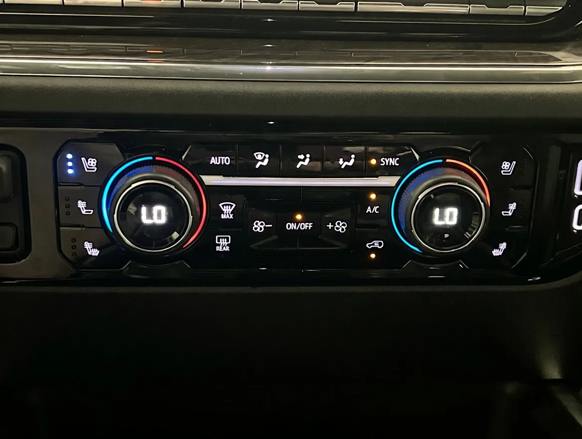 2024 Chevrolet Silverado 3500HD LTZ - Photo 11