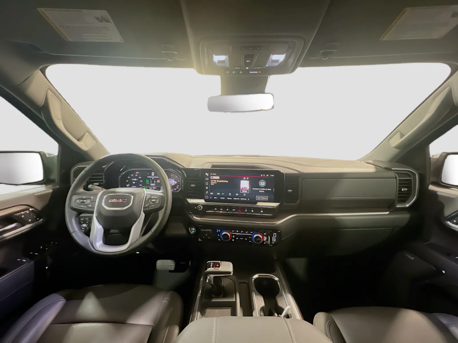 2024 GMC Sierra 1500 SLT - Photo 16