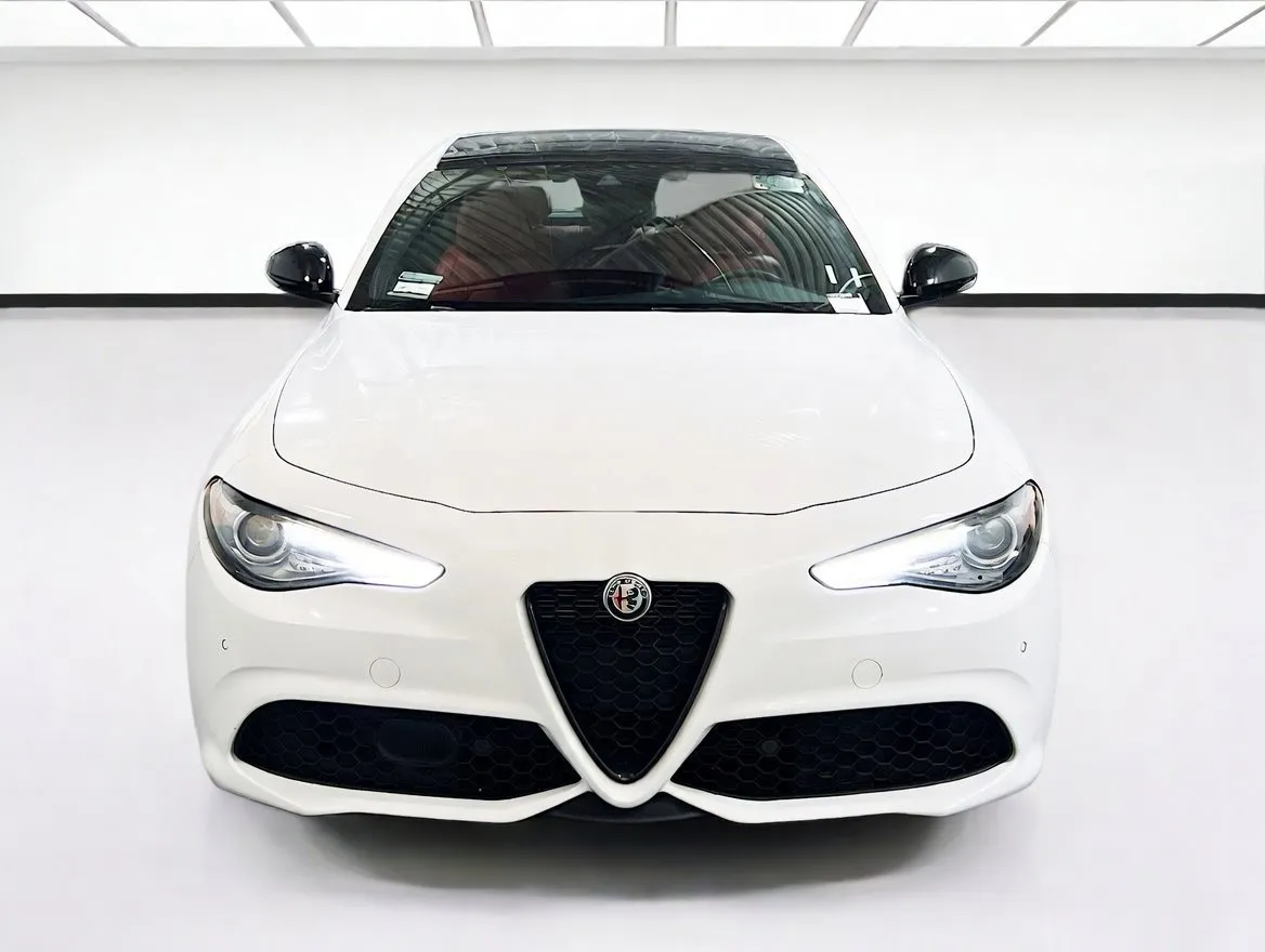 2023 Alfa Romeo Giulia Veloce - Photo 2