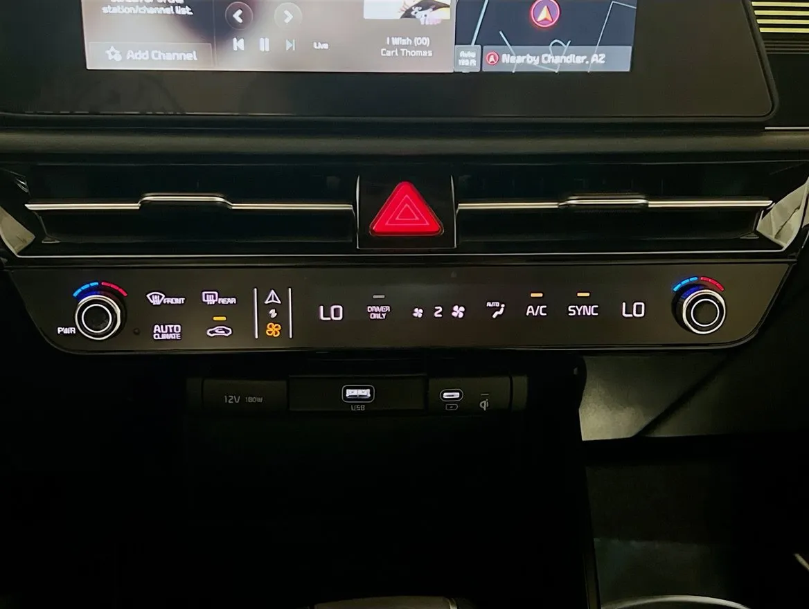 2025 Kia Niro EX - Photo 12