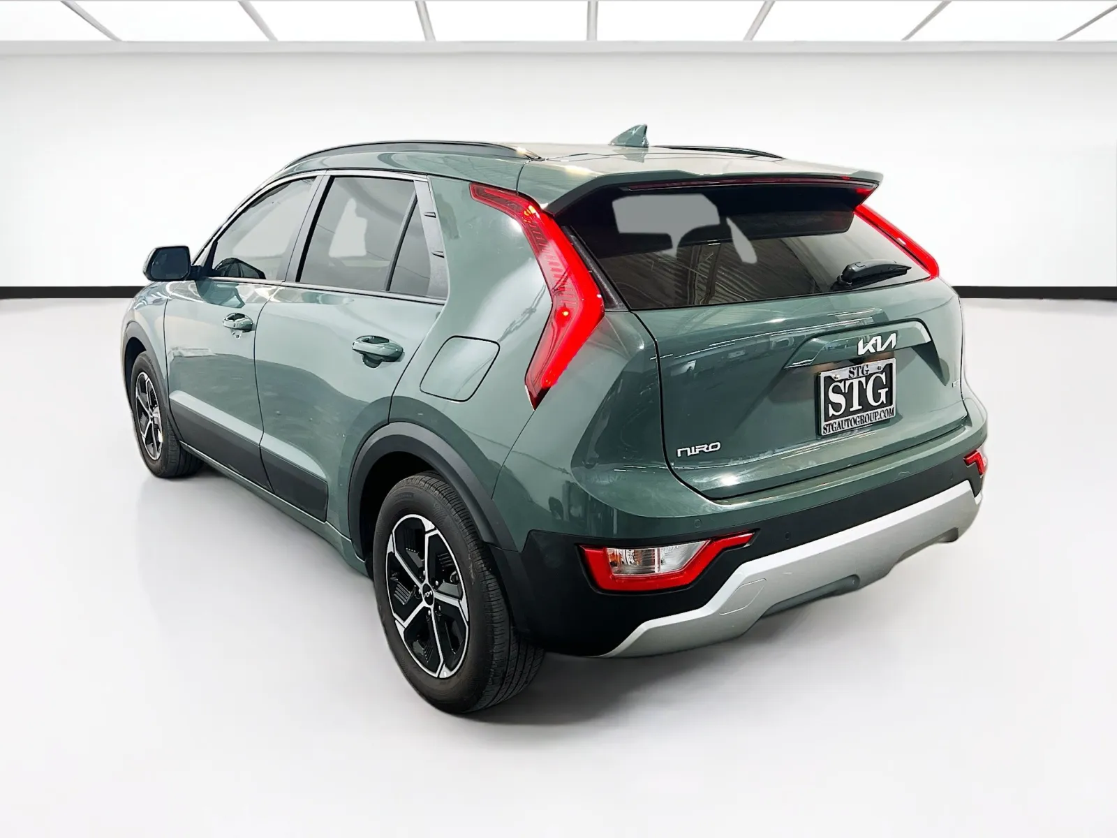 2025 Kia Niro EX - Photo 6